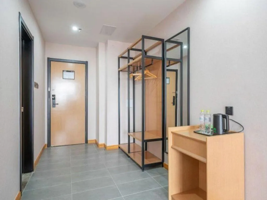 Green Tree Inn Express Weifang Zhucheng Longyuan Shangcheng