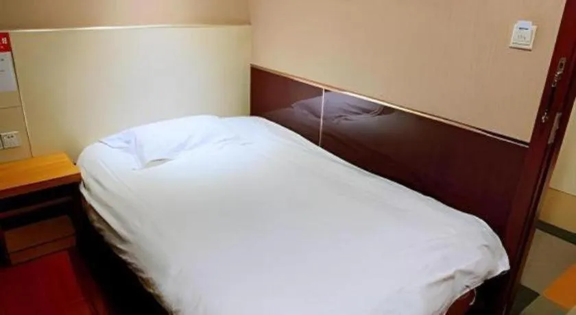 Bed in Shell Hotel Nanjing Mingfa Square Metro Station