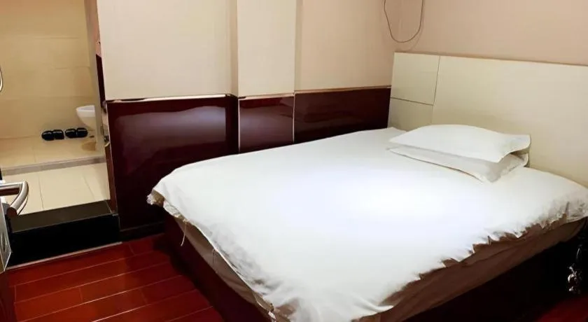 Bed in Shell Hotel Nanjing Mingfa Square Metro Station