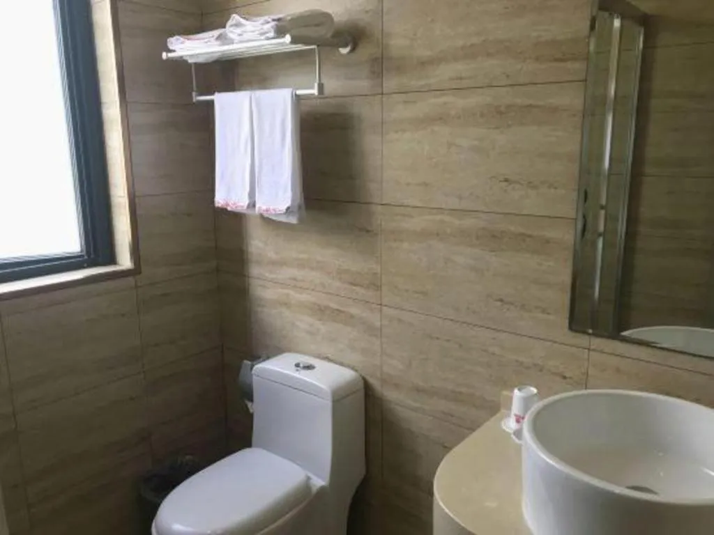 Shell Hotel Shanghai Minhang District Wenjing Road Metro Station