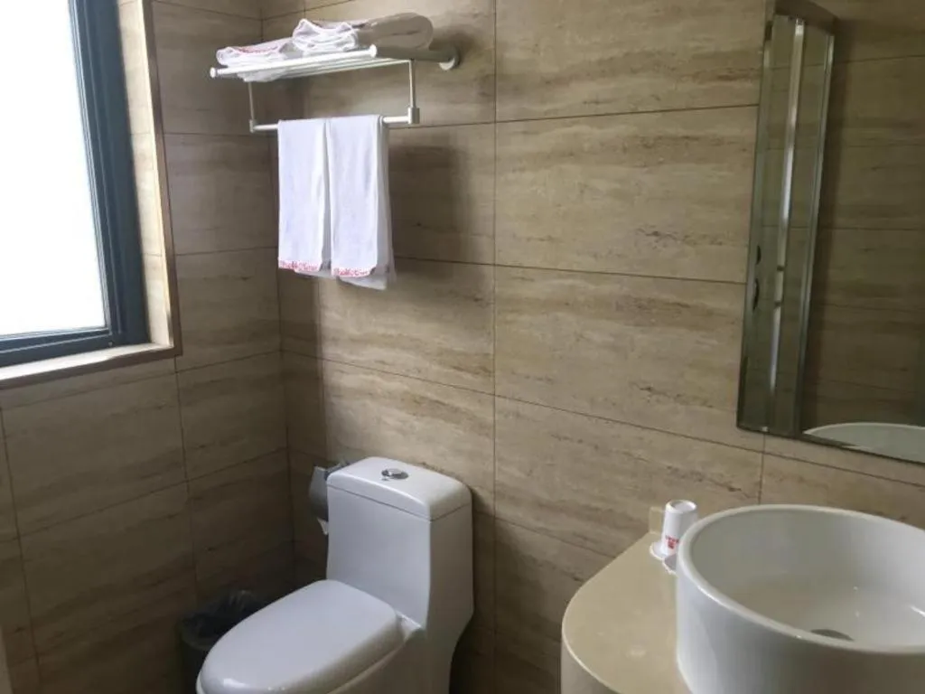 Shell Hotel Shanghai Minhang District Wenjing Road Metro Station