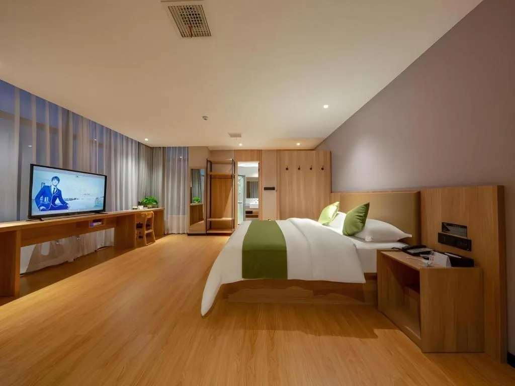 Bed in Shell Hotel Anhui Huaibei Suixi County Economic Development Zone