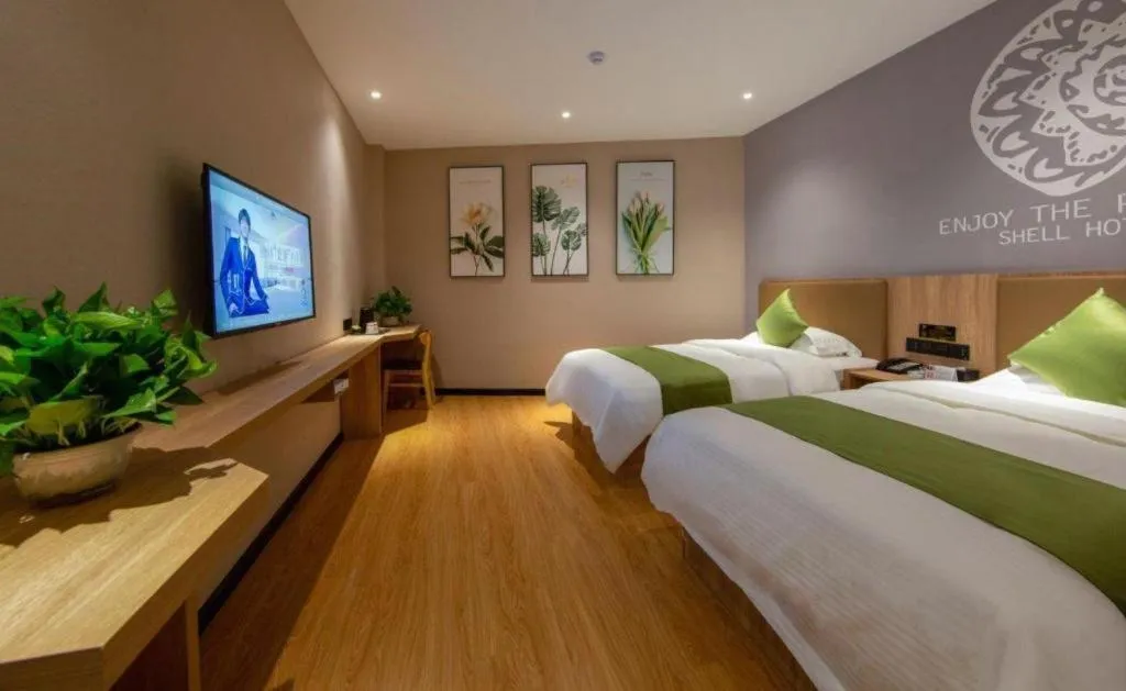 Bed in Shell Hotel Anhui Huaibei Suixi County Economic Development Zone