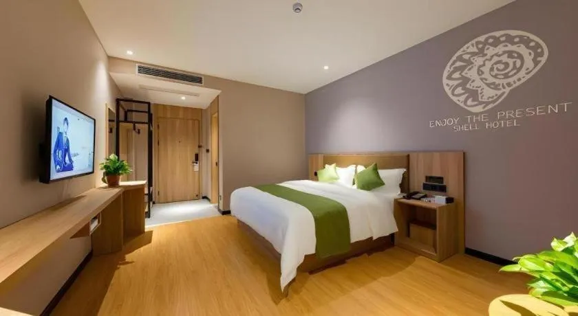 Bed in Shell Hotel Anhui Huaibei Suixi County Economic Development Zone