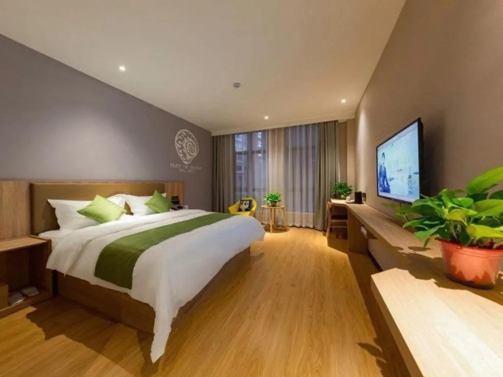 Bed in Shell Hotel Anhui Huaibei Suixi County Economic Development Zone