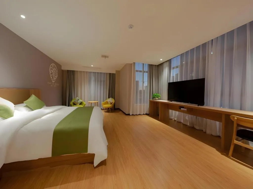 Bed in Shell Hotel Anhui Huaibei Suixi County Economic Development Zone