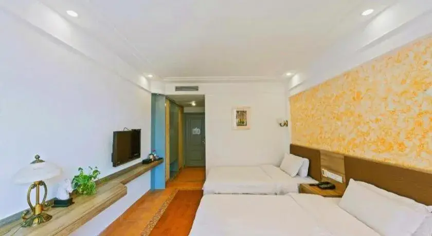 Bed in GreenTree Alliance Hotel Shanghai Baoshan District Meilan Lake Yueluo Road Bed in GreenTree Alliance Hotel Shanghai Baoshan District Meilan Lake Yueluo Road