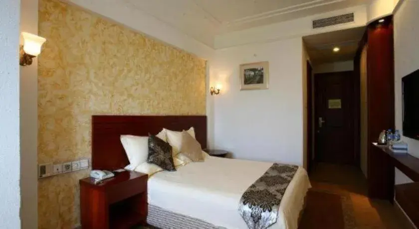 Bed in GreenTree Alliance Hotel Shanghai Baoshan District Meilan Lake Yueluo Road Bed in GreenTree Alliance Hotel Shanghai Baoshan District Meilan Lake Yueluo Road