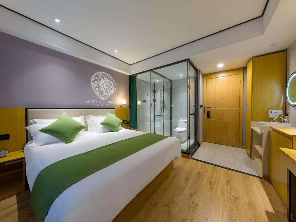 Bed in Shell Hotel Anhui Huaibei Railway Station Huiyuan Road