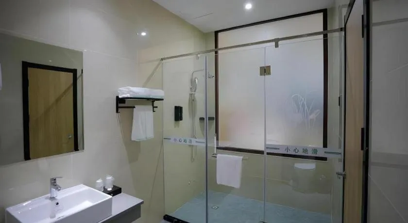 Green Tree Inn Express Tangshan Yueting County Bus Station