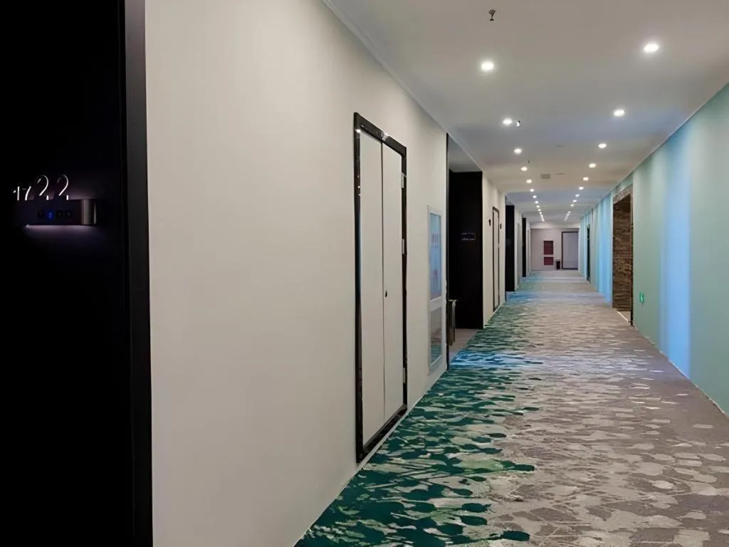 Green Tree Inn Express Tangshan Yueting County Bus Station