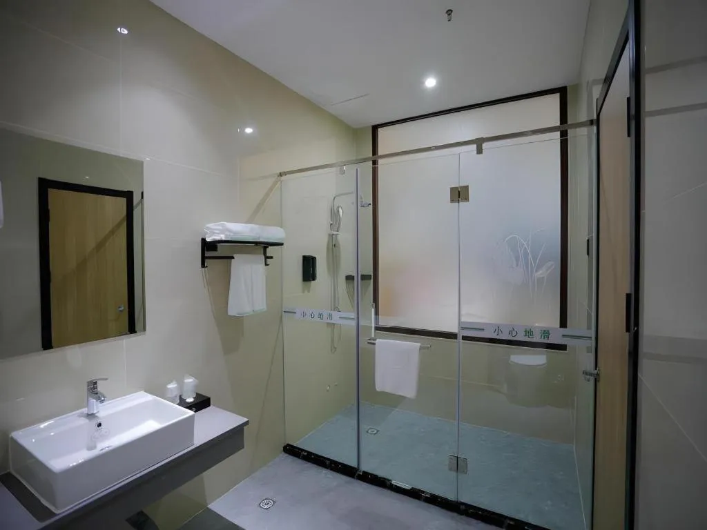 Green Tree Inn Express Tangshan Yueting County Bus Station