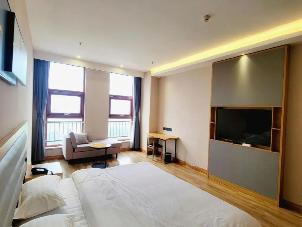 Bed in Green Tree Inn Express Tangshan Yueting County Bus Station