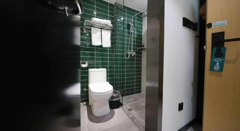 Green Tree Inn Guangxi Wuzhou 2nd Xinxing Road Liangguang Market