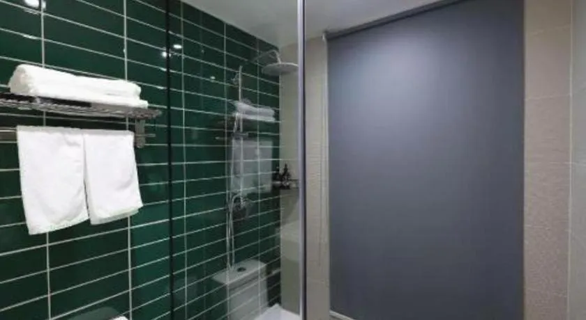 Green Tree Inn Guangxi Wuzhou 2nd Xinxing Road Liangguang Market