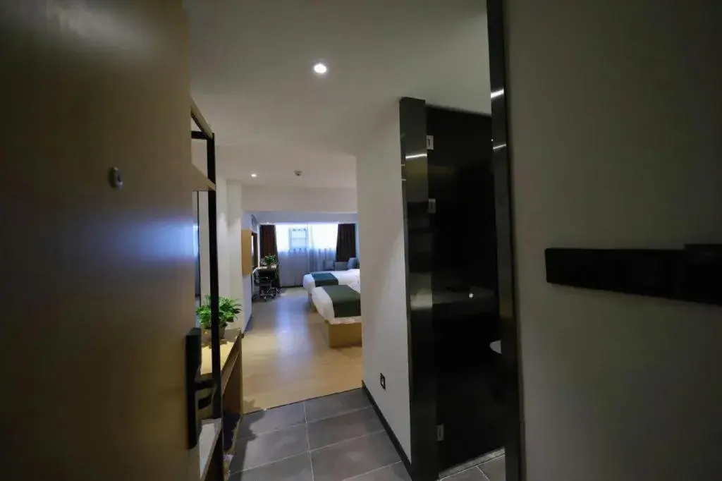 Bed in Green Tree Inn Guangxi Wuzhou 2nd Xinxing Road Liangguang Market Bed in Green Tree Inn Guangxi Wuzhou 2nd Xinxing Road Liangguang Market