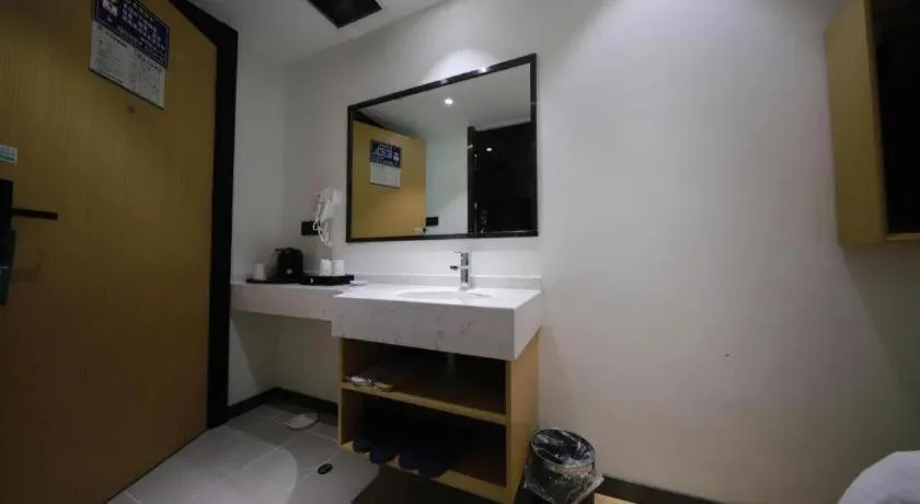 Green Tree Inn Guangxi Wuzhou 2nd Xinxing Road Liangguang Market