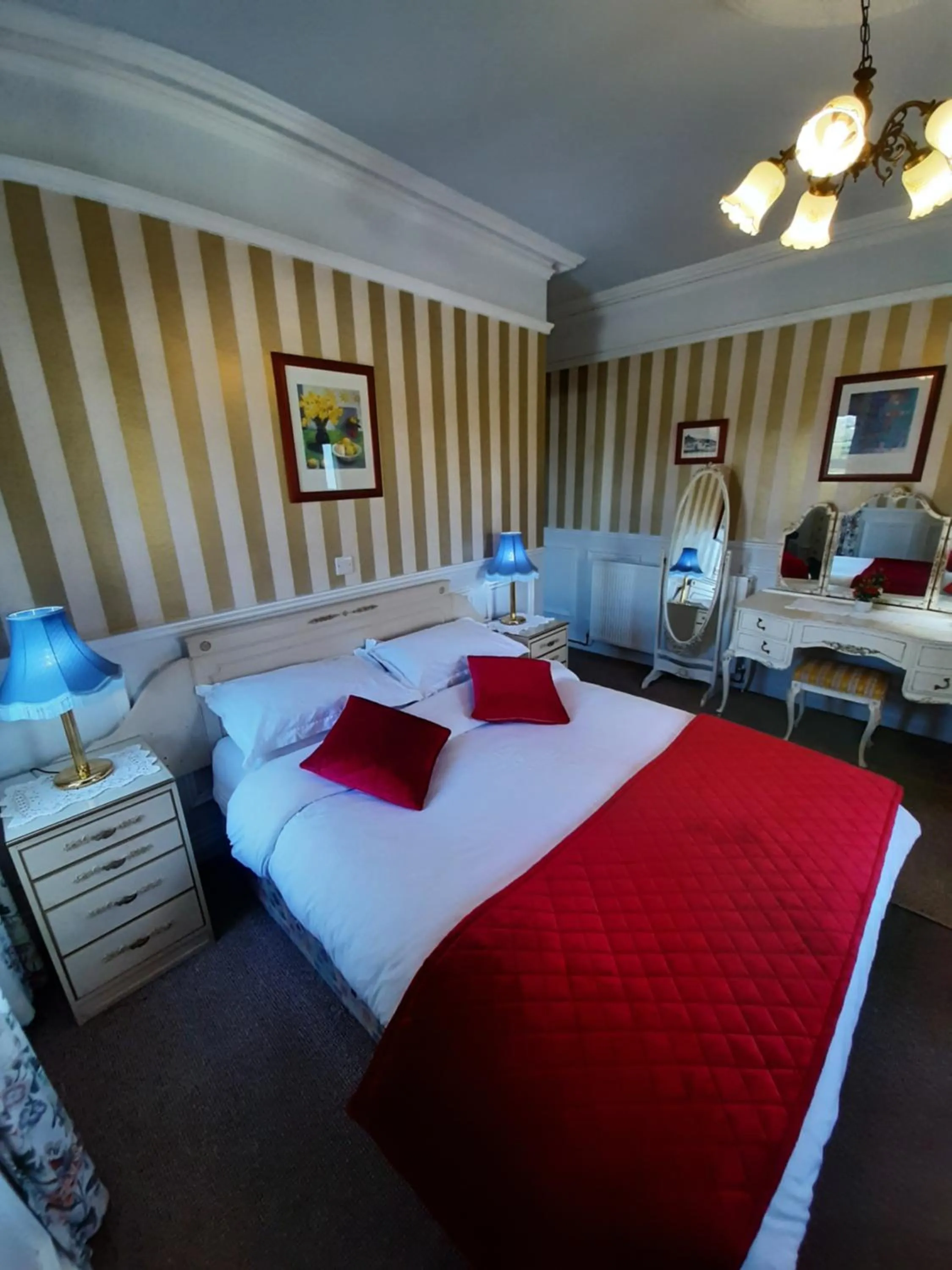 Bed in Ardgort Country House