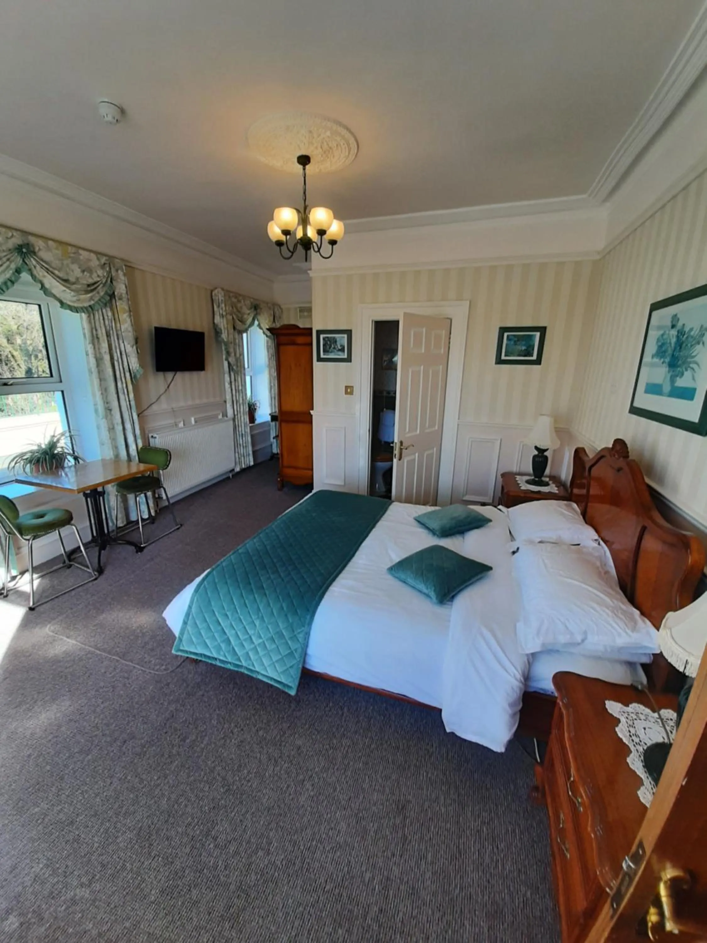 Bed in Ardgort Country House