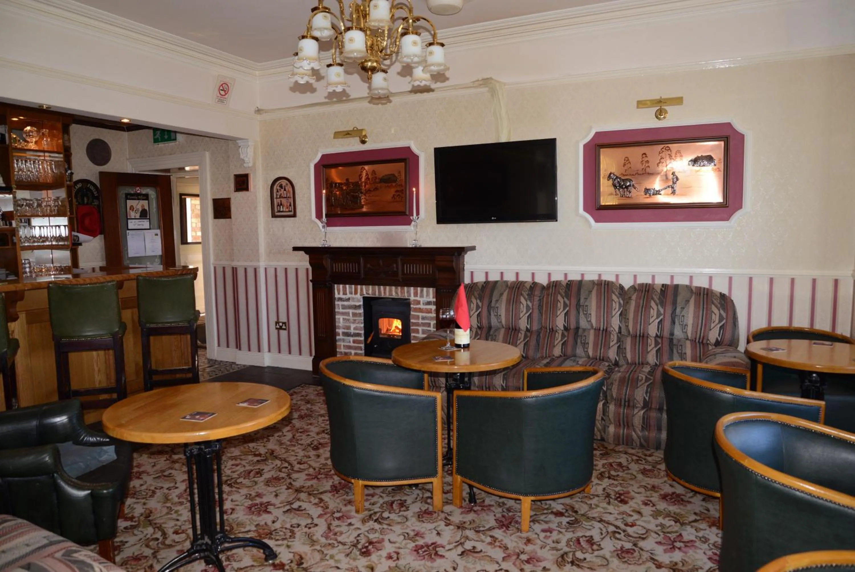 Lounge or bar in Ardgort Country House