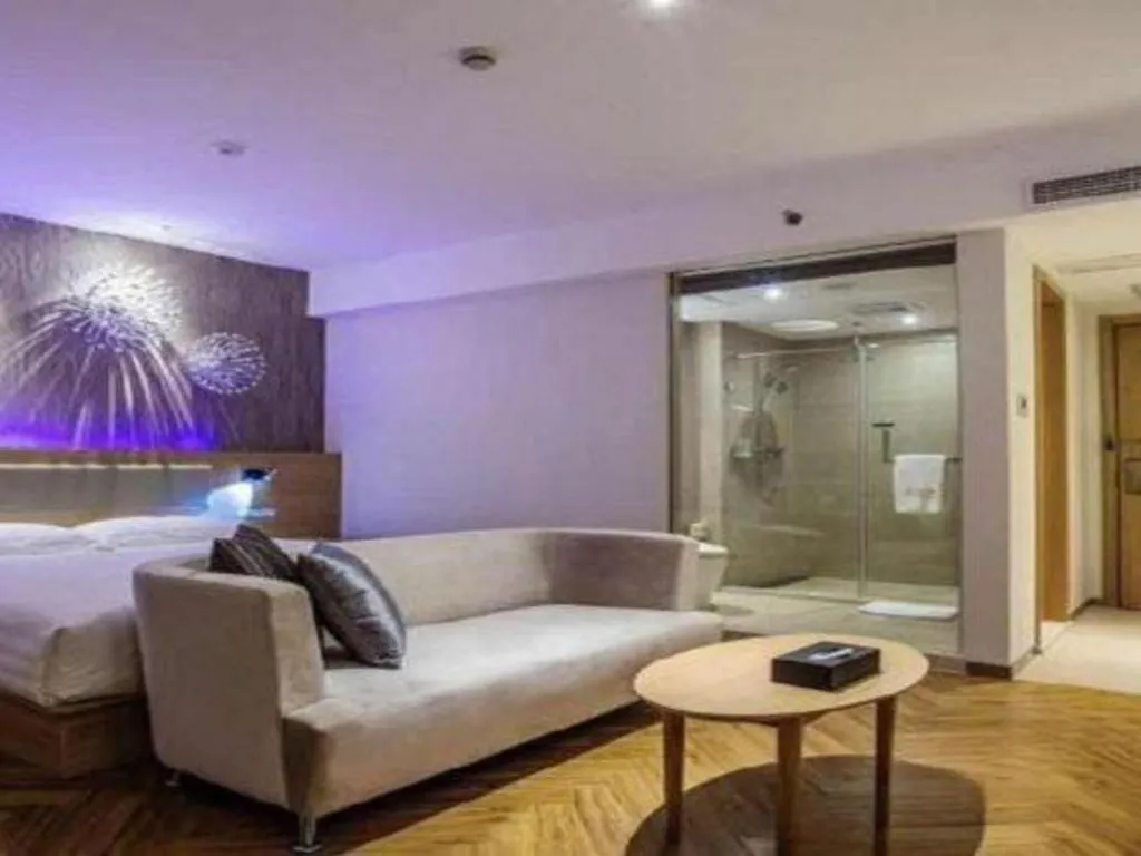 Crystal Orange Hotel Changzhou Dinosaurs Park