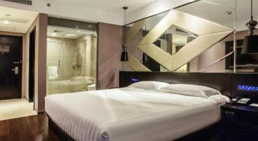 Crystal Orange Hotel Changzhou Dinosaurs Park