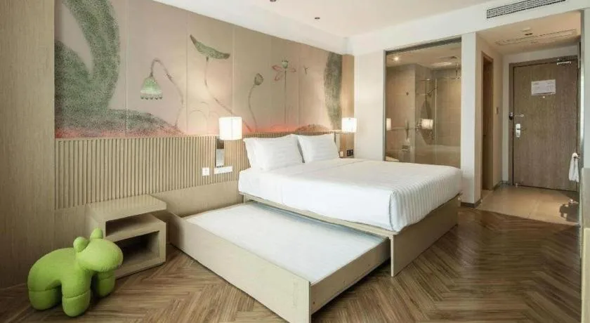 Crystal Orange Hotel Changzhou Dinosaurs Park