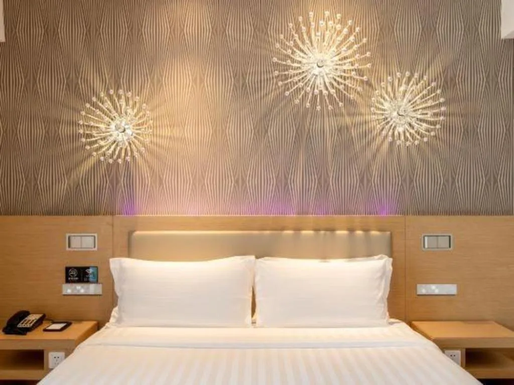 Crystal Orange Hotel Changzhou Dinosaurs Park