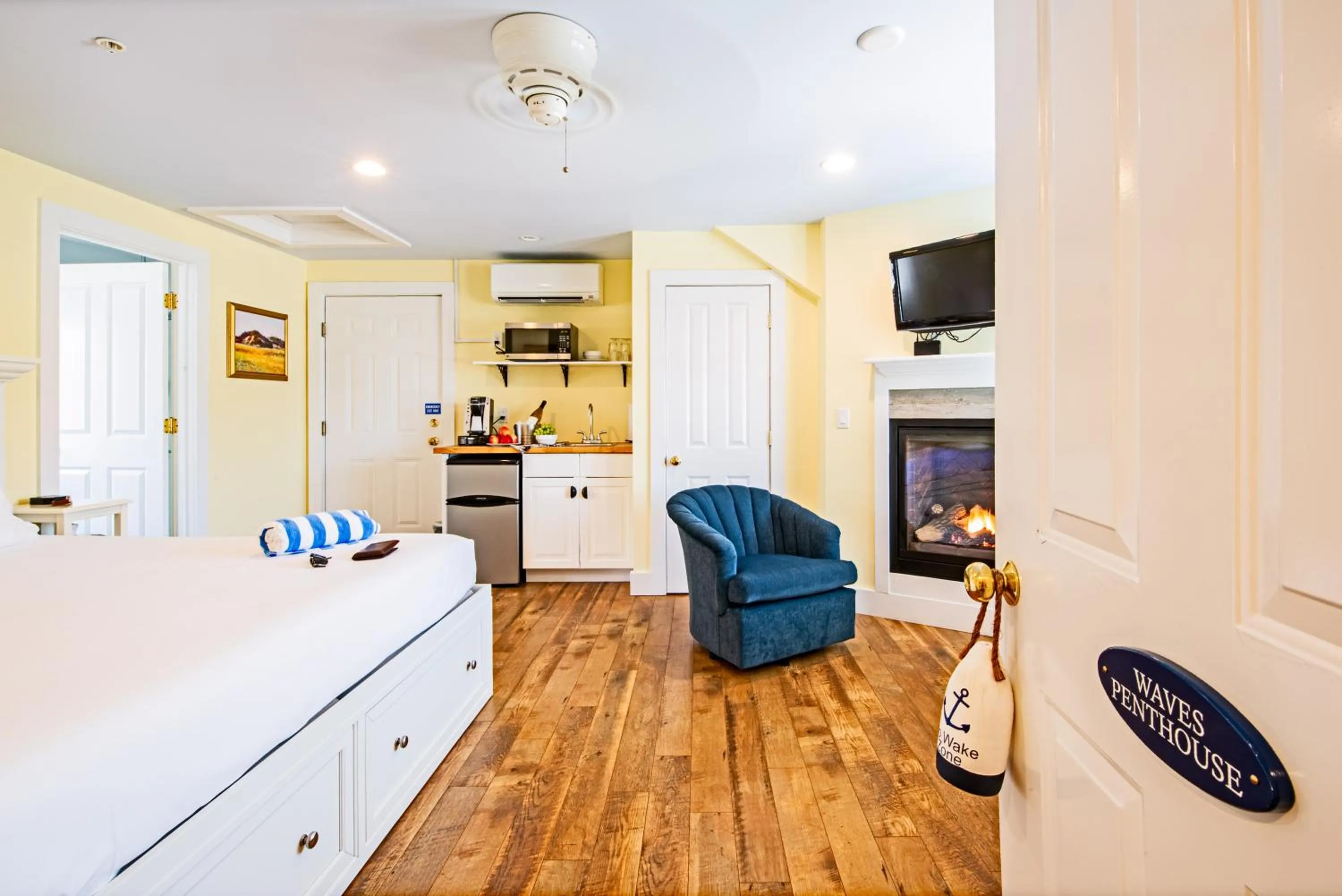 Bed in Admiral's Landing