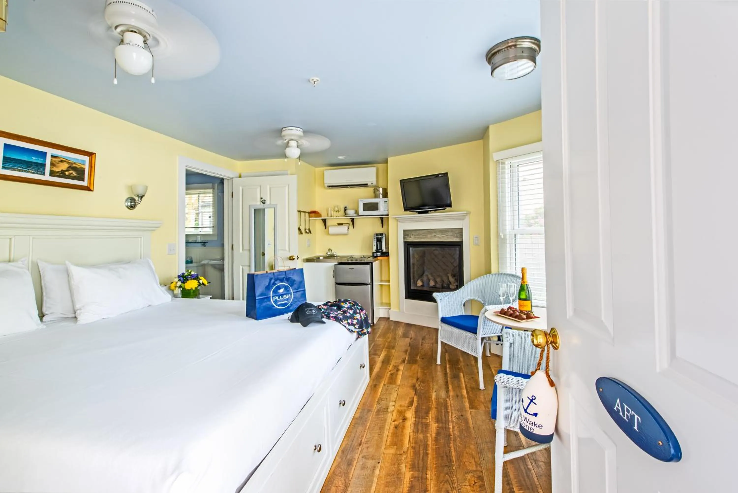 Bed in Admiral's Landing