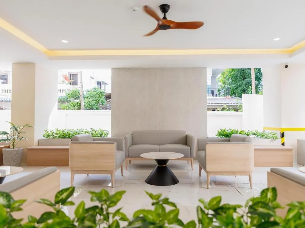 B2 Huai Khwang Boutique & Budget Hotel