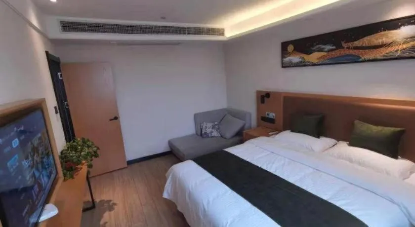 Bed in Green Tree Inn Fuyang Funan County Tianzhu Square