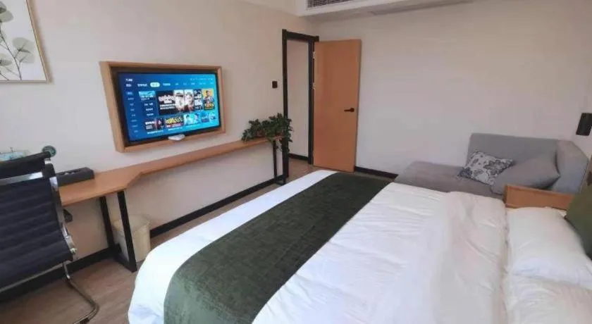 Bed in Green Tree Inn Fuyang Funan County Tianzhu Square
