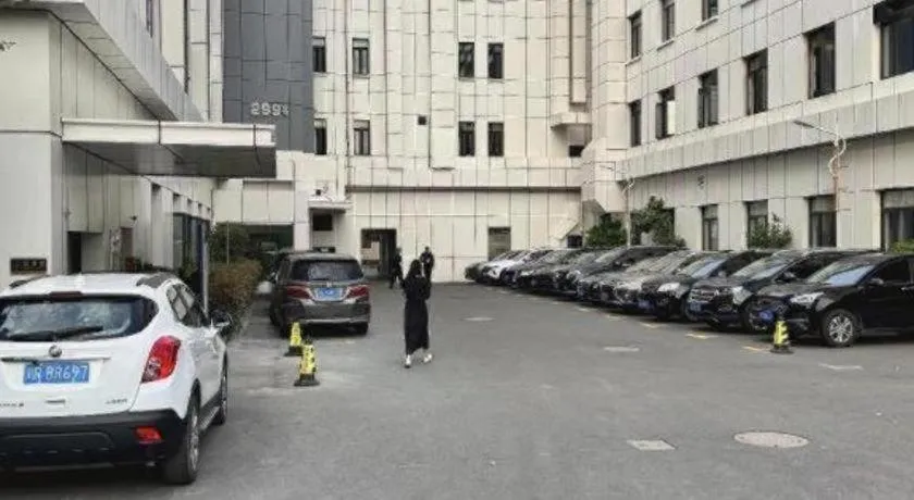 Shell Hotel Shanghai Normal University Hongcao Road Metro Station Guiping Road