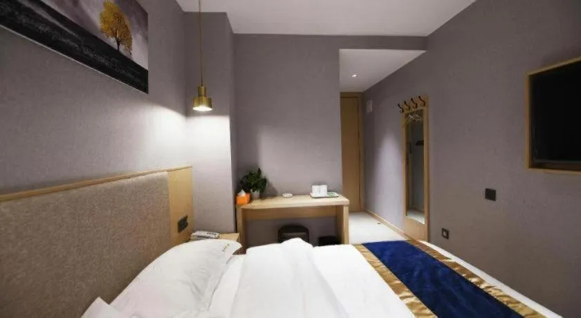 Bed in Shell Hotel Shanghai Normal University Hongcao Road Metro Station Guiping Road