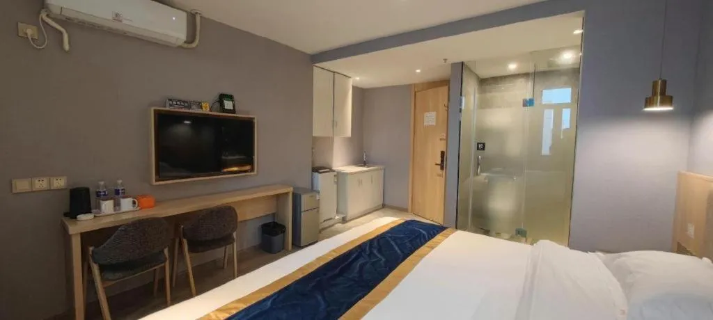 Bed in Shell Hotel Shanghai Normal University Hongcao Road Metro Station Guiping Road