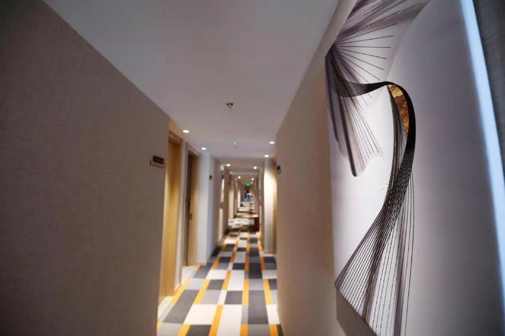 Shell Hotel Shanghai Normal University Hongcao Road Metro Station Guiping Road