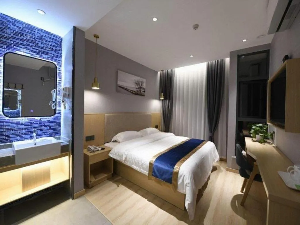 Bed in Shell Hotel Shanghai Normal University Hongcao Road Metro Station Guiping Road