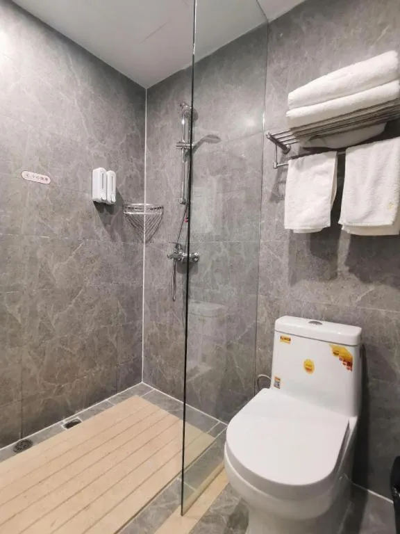 Shell Hotel Shanghai Normal University Hongcao Road Metro Station Guiping Road