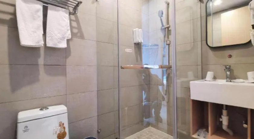 Shell Hotel Shanghai Normal University Hongcao Road Metro Station Guiping Road