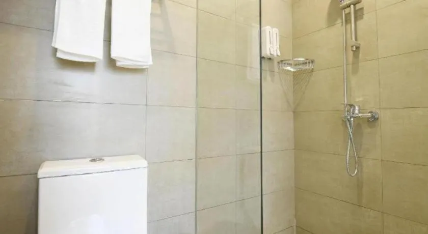 Shell Hotel Shanghai Normal University Hongcao Road Metro Station Guiping Road