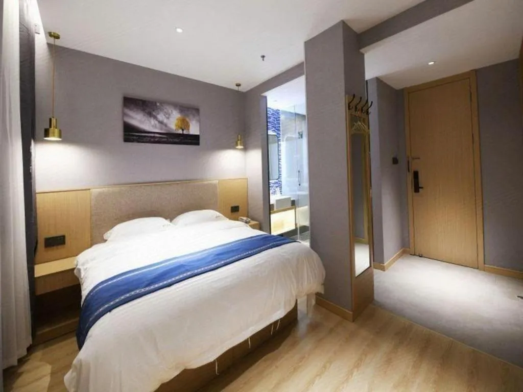 Bed in Shell Hotel Shanghai Normal University Hongcao Road Metro Station Guiping Road