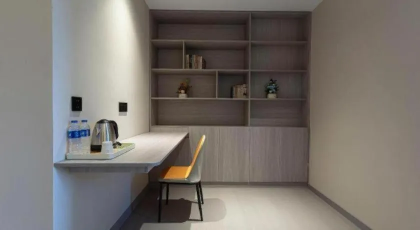 Shell Hotel Suzhou Zhangjiagang Jingang Town Central Plaza