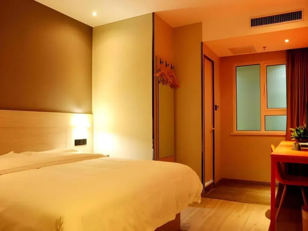 Bed in Shell Hotel Lanzhou Xiguan Lanzhou University 2nd Hospital Cultural Palace Metro Station Bed in Shell Hotel Lanzhou Xiguan Lanzhou University 2nd Hospital Cultural Palace Metro Station