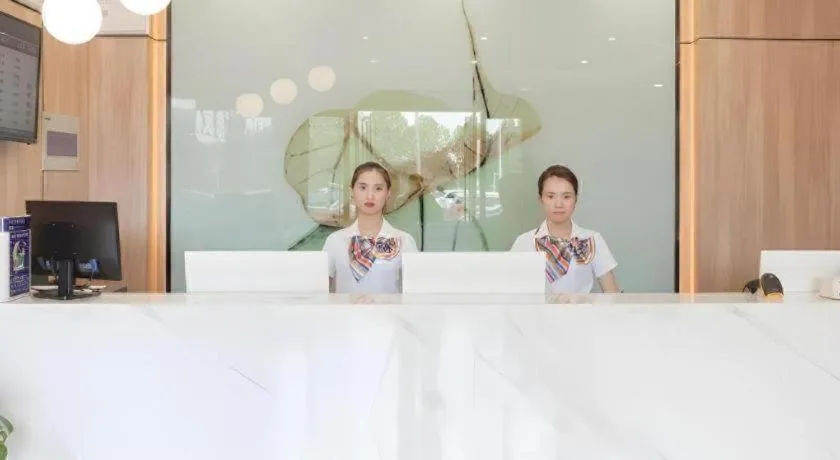 Green Tree Inn Express Hefei Yungu Road Linhu Community