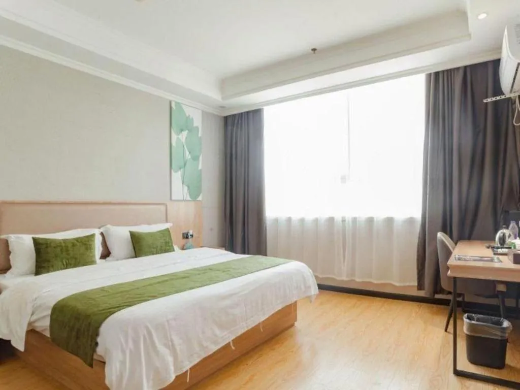 Bed in Green Tree Inn Express Hefei Yungu Road Linhu Community