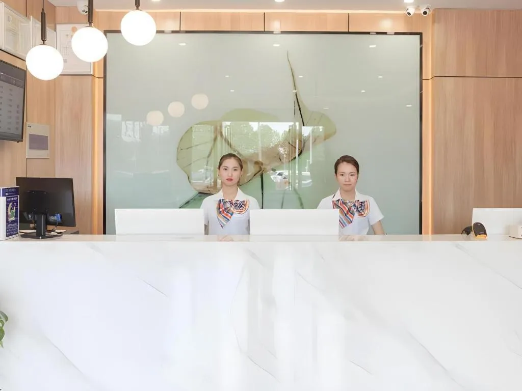 Green Tree Inn Express Hefei Yungu Road Linhu Community