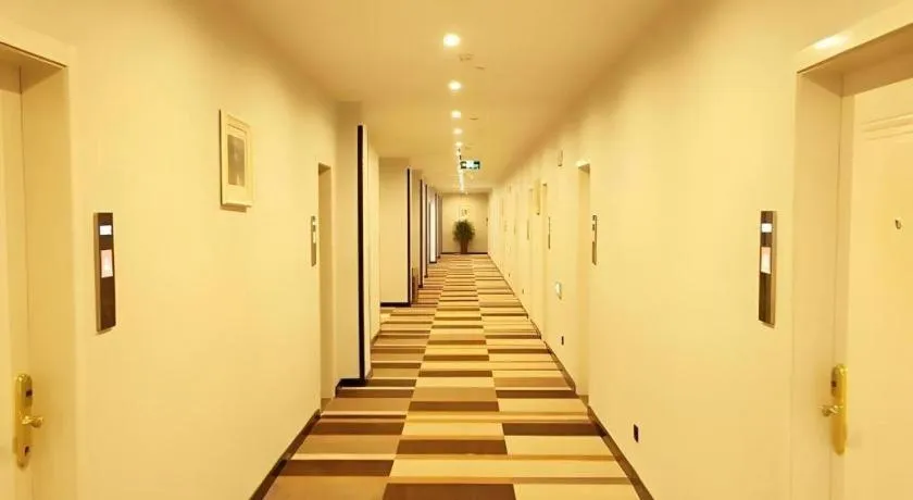 Shell Hotel Liaocheng Dongchang Xi Road Railway Station