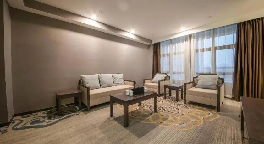 Shell Hotel Zhengzhou East High-Speed Railway Station Zhengdong Commerical Center