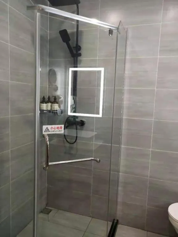 Shell Hotel Zhengzhou East High-Speed Railway Station Zhengdong Commerical Center